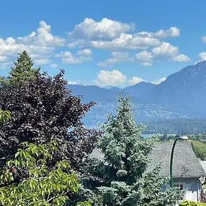 Homestay Cozy Guest Near Ubc, Downtown And Beaches